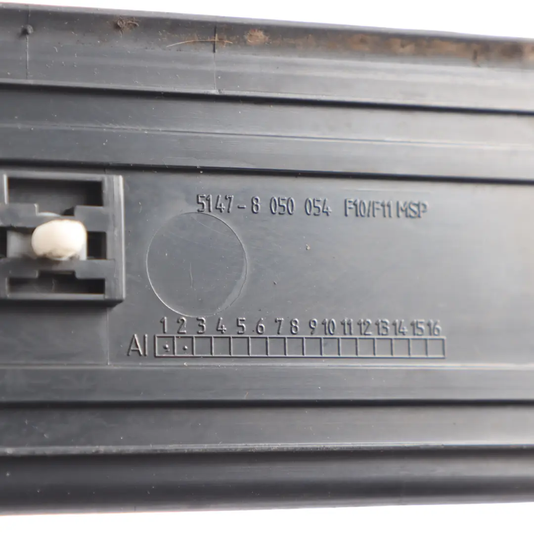 Pakiet Listwy Progowe Nakładki Komplet Zestaw do BMW F10 F11 M o numerze 8050054 BMW F10 F11 M Pakiet Listwy Progowe Nakładki Komplet Zestaw - SKU 8050054-3 - Numer Części 8050054