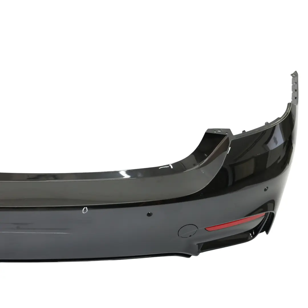 Zderzak Tylny PDC Black Sapphire Czarny Metalik - 475 do BMW F82 F83 M4 o numerze 8056223 BMW F82 F83 M4 Zderzak Tylny PDC Black Sapphire Czarny Metalik - 475 - SKU 8056223-BS1 - Numer Części 8056223