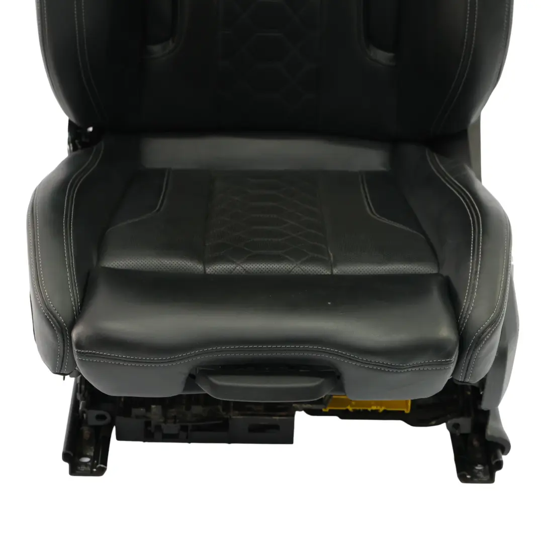 X4M Sport Fotel Elektryczny Podgrzewany Lewy Skóra Przód do BMW F98 o numerze 8067165 BMW F98 X4M Sport Fotel Elektryczny Podgrzewany Lewy Skóra Przód - SKU 8067165-2 - Numer Części 8067165