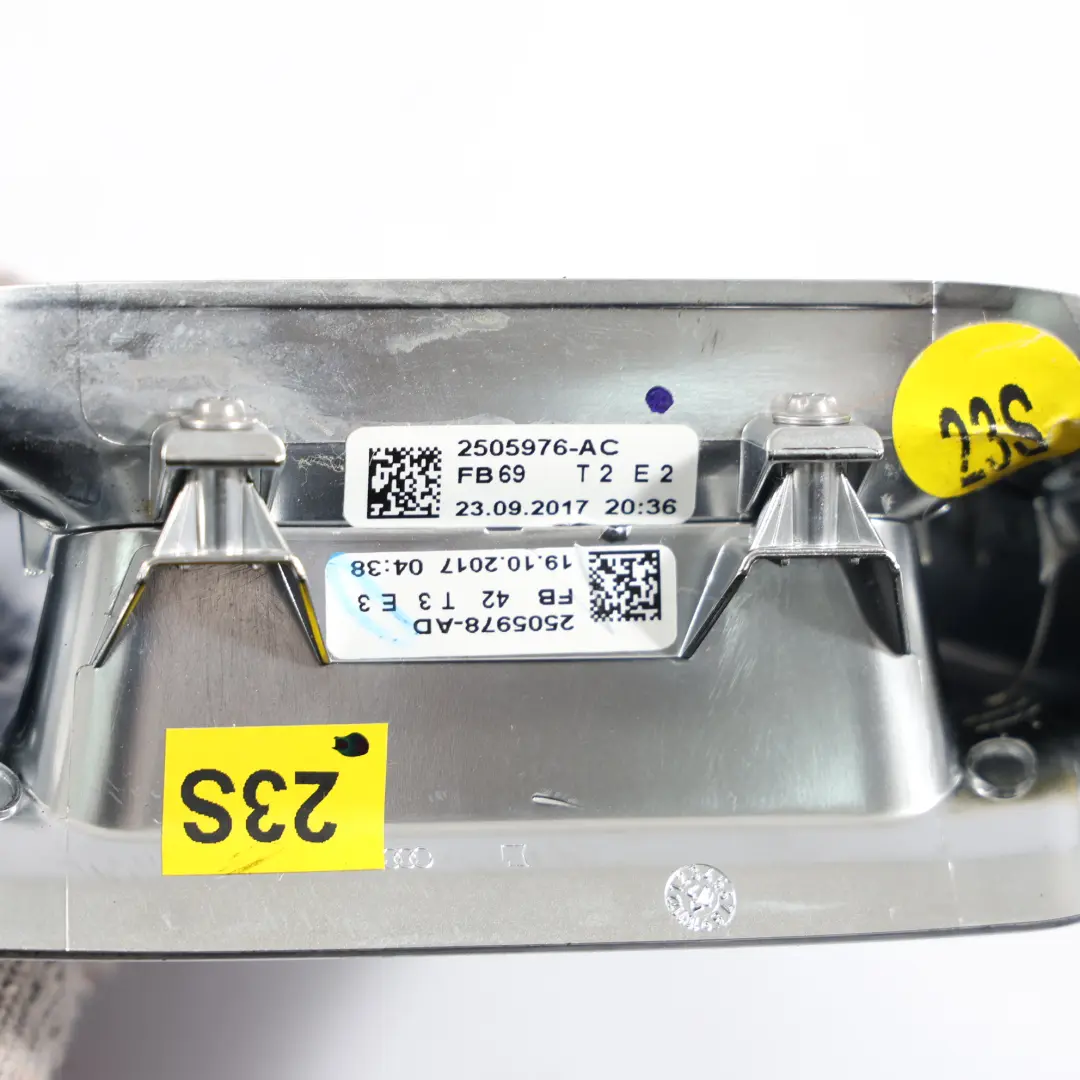 Osłona Ramka Zaślepka Kierownicy Chrom do Audi Q5 SQ5 FY o numerze 80A419689D Audi Q5 SQ5 FY Osłona Ramka Zaślepka Kierownicy Chrom - SKU 80A419689D - Numer Części 80A419689D