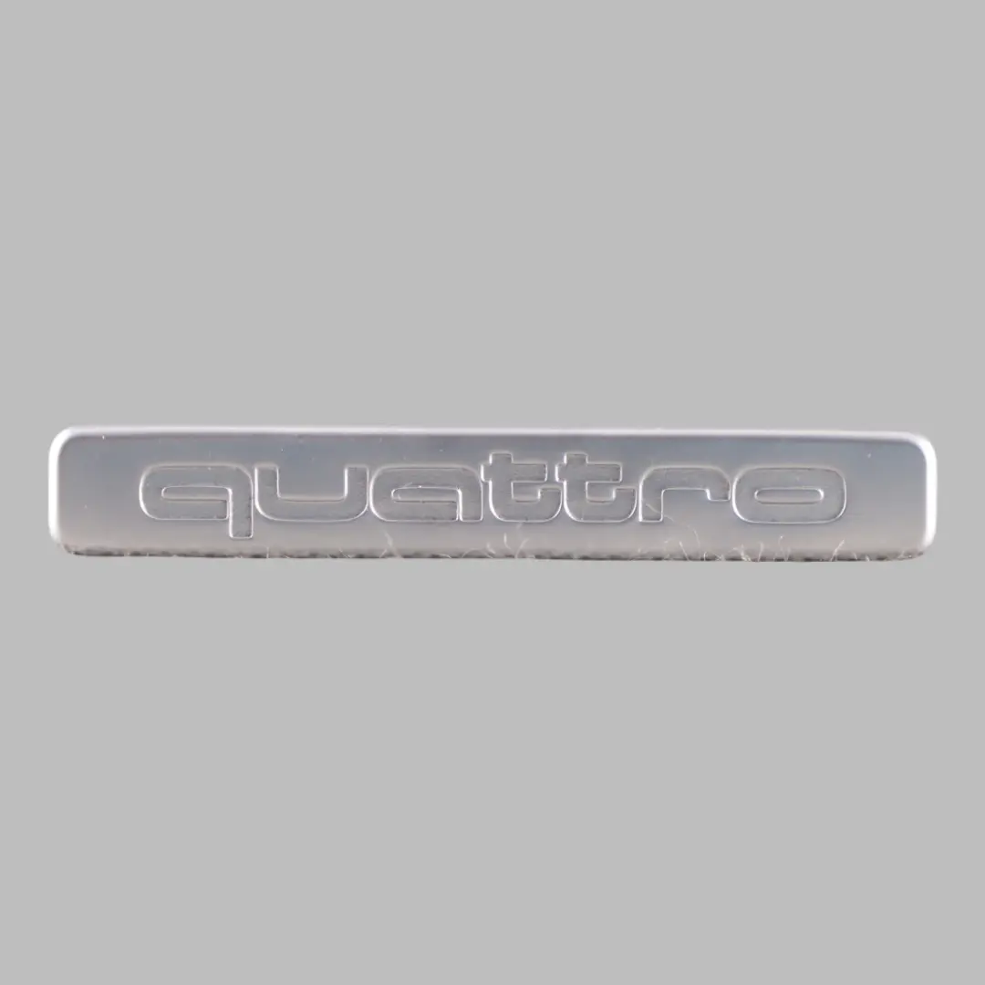 Logo Quattro Audi A4 B9 A5 8T Q7 Emblema Cruscotto Anteriore Distintivo - SKU 853191 - Numero di parte 853191