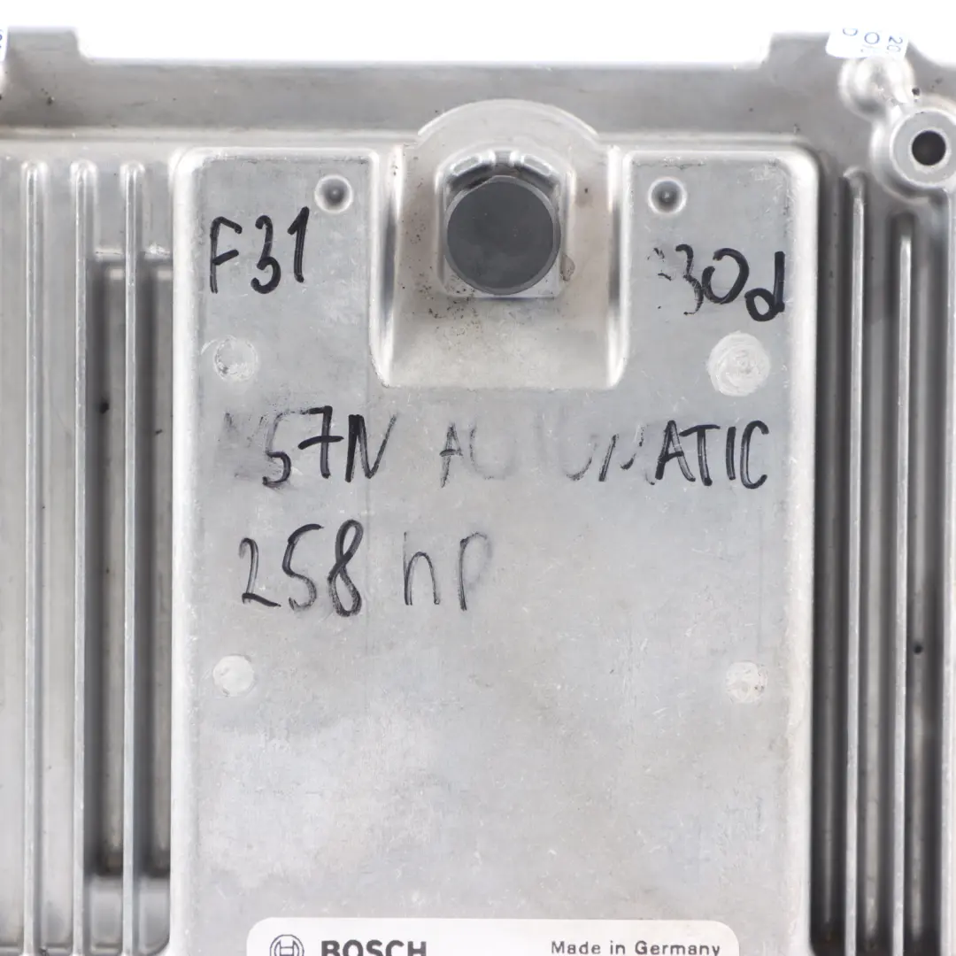  Unità Di Controllo Motore BMW F30 F31 N57N 330D 258HP ECU DDE - SKU 8572439-3 - Numero di parte 8572439