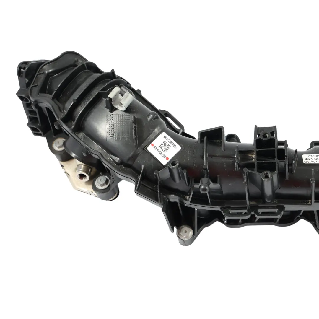 Colector De Admisión para Mini F54 F55 F56 F57 F60 con número de pieza 8579246 Mini F54 F55 F56 F57 F60 Colector De Admisión - SKU 8579246 - Número de pieza 8579246