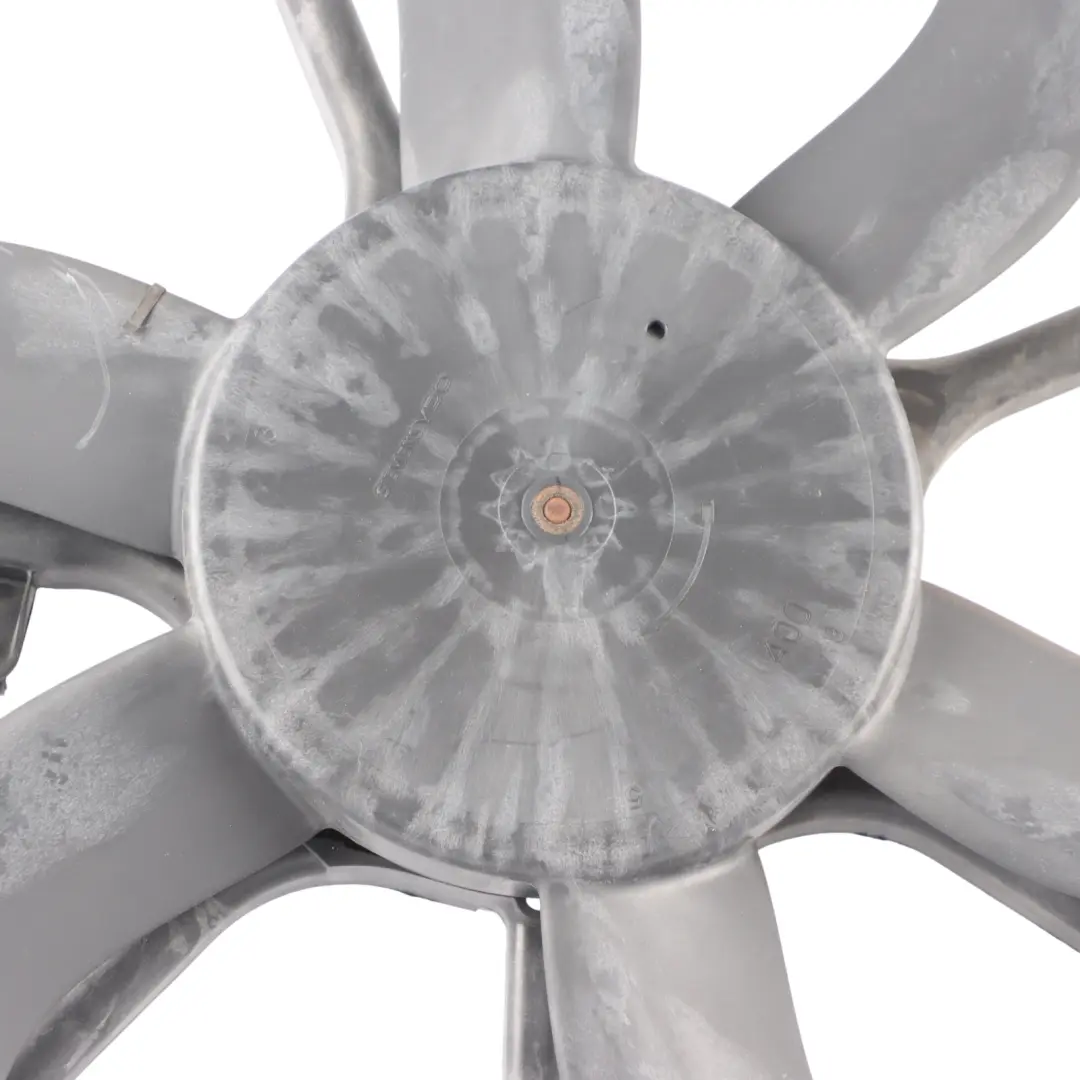 4.8i N52N N62N Engine Radiator Fan Cooling Unit Housing to BMW X5 E70 3.0si with Part number 8618238 BMW X5 E70 3.0si 4.8i N52N N62N Engine Radiator Fan Cooling Unit Housing - SKU 8618238 - Part number 8618238