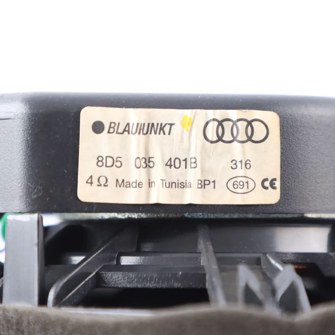 Audi TT 8N Altavoz Trasero Cuarto Derecho Panel - SKU 8D5035401B - Número de pieza 8D5035401B