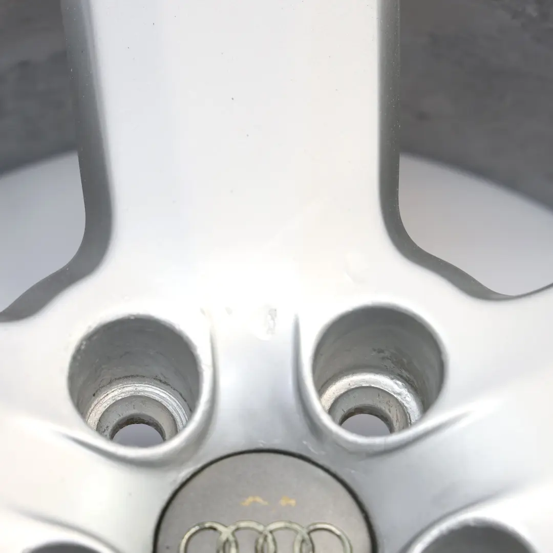 Audi A4 B7 Jante en alliage argenté 18" ET:43 8J - SKU 8E0601025AK-1 - Numéro de pièce 8E0601025AK