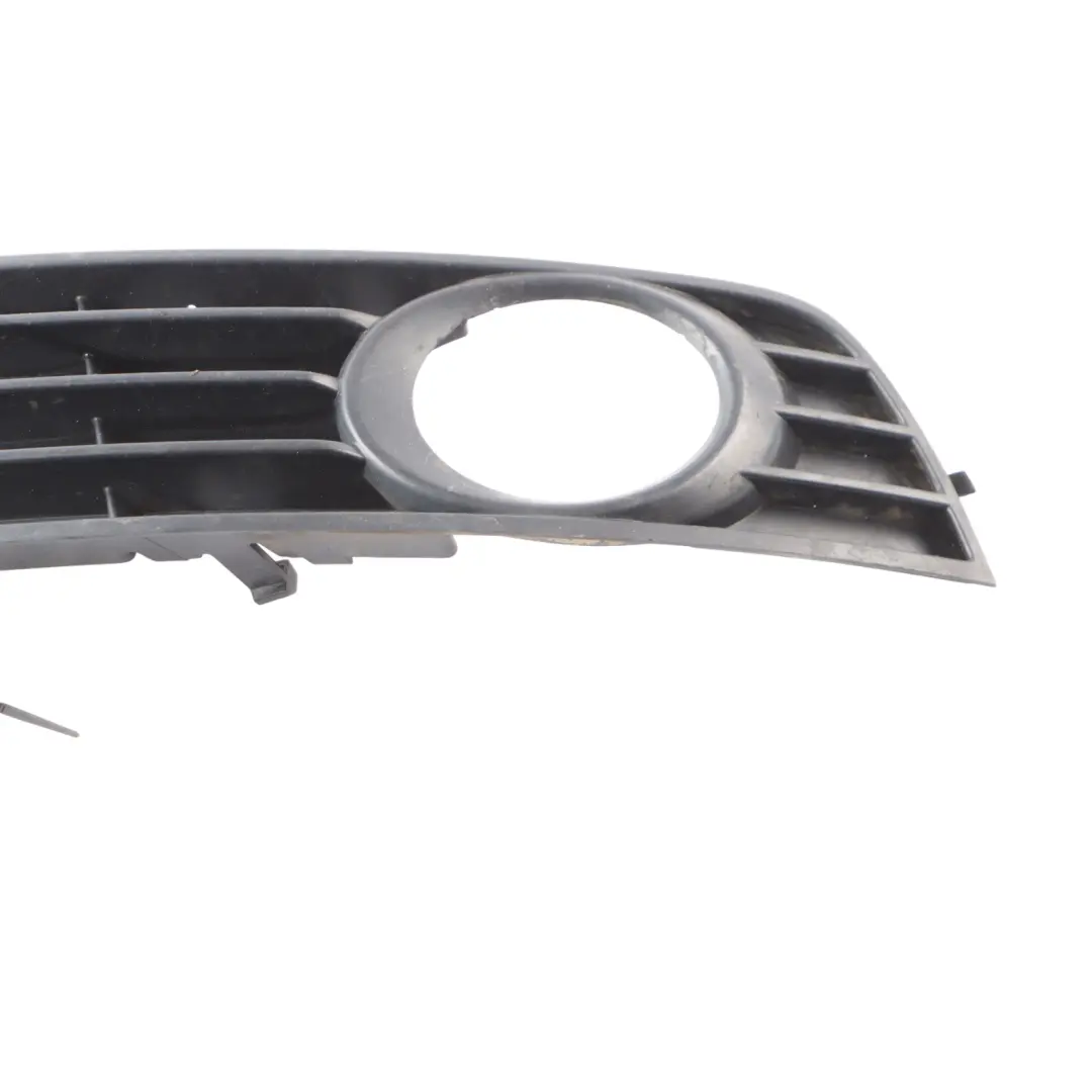 Audi A4 B6 Front Bumper Cover Right O/S Grid Grille Bracket Mount - SKU 8E0807682A - Part number 8E0807682A