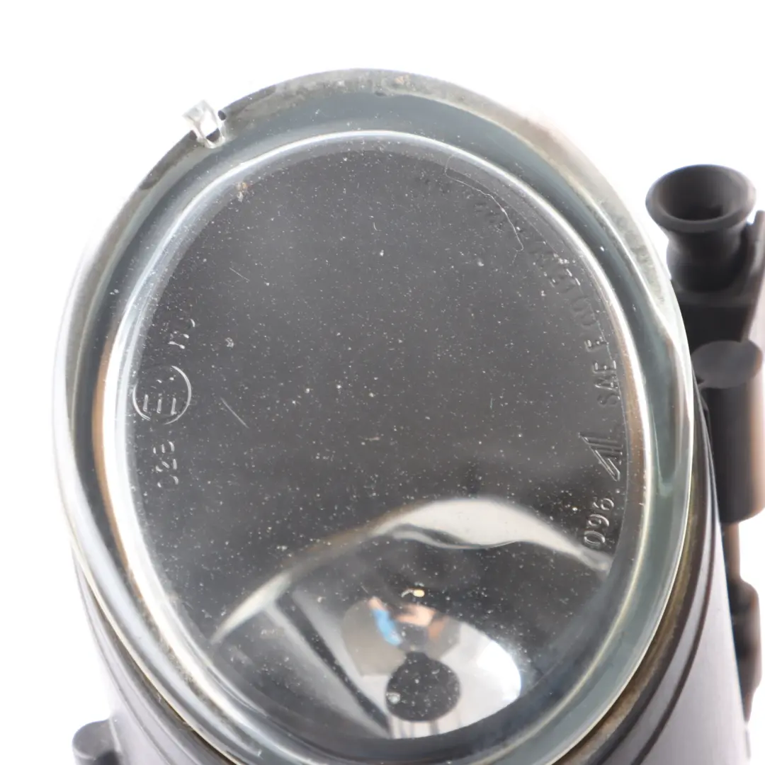 Front Bumper Head Fog Light Lamp Right O/S to Audi A4 B6 8E with Part number 8E0941700B Audi A4 B6 8E Front Bumper Head Fog Light Lamp Right O/S - SKU 8E0941700B - Part number 8E0941700B