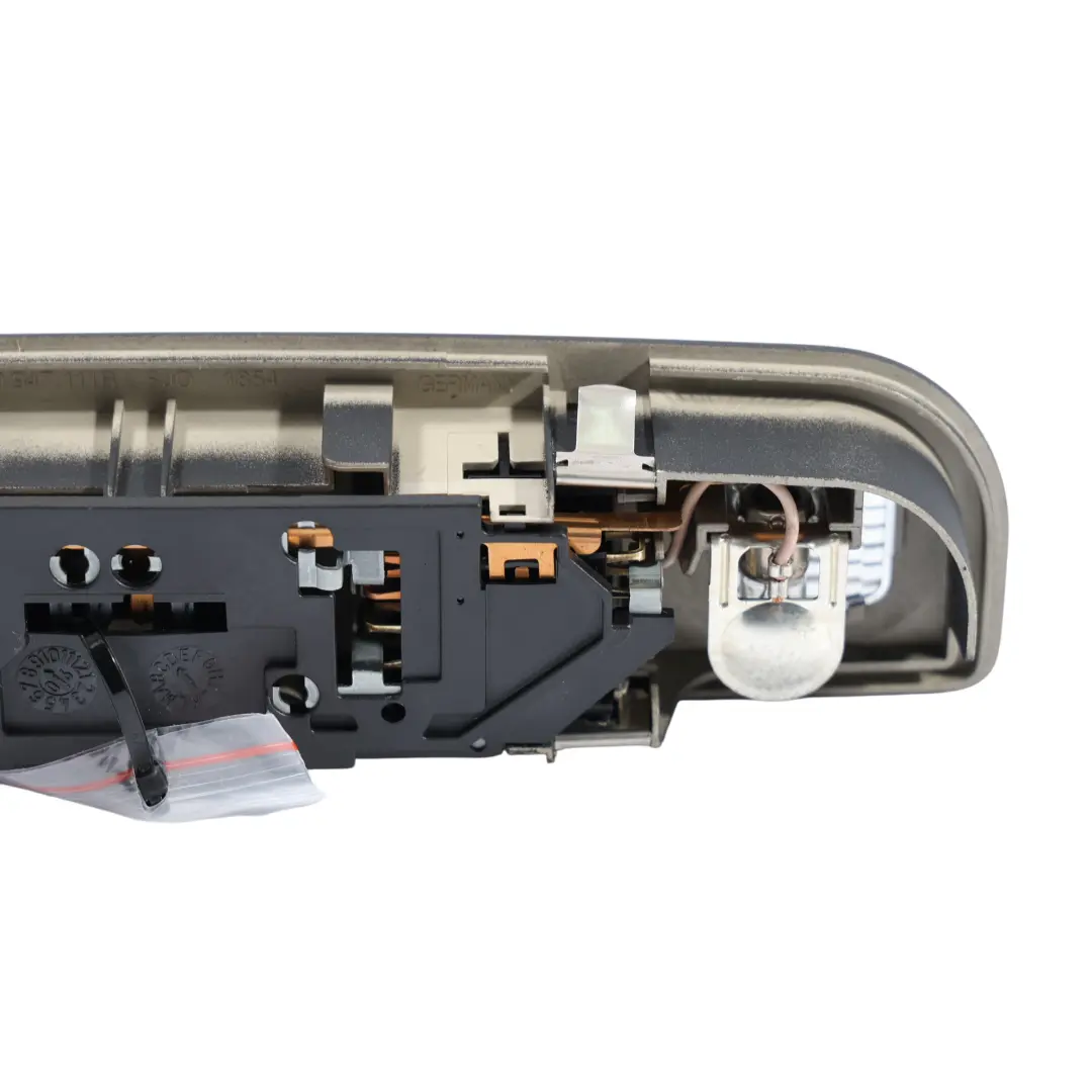 Audi A3 8P Hinteren Dachhimmel Innen Lesen Lampe Lichtschalter Panel - SKU 8E0947111B - Teilenummer 8E0947111B