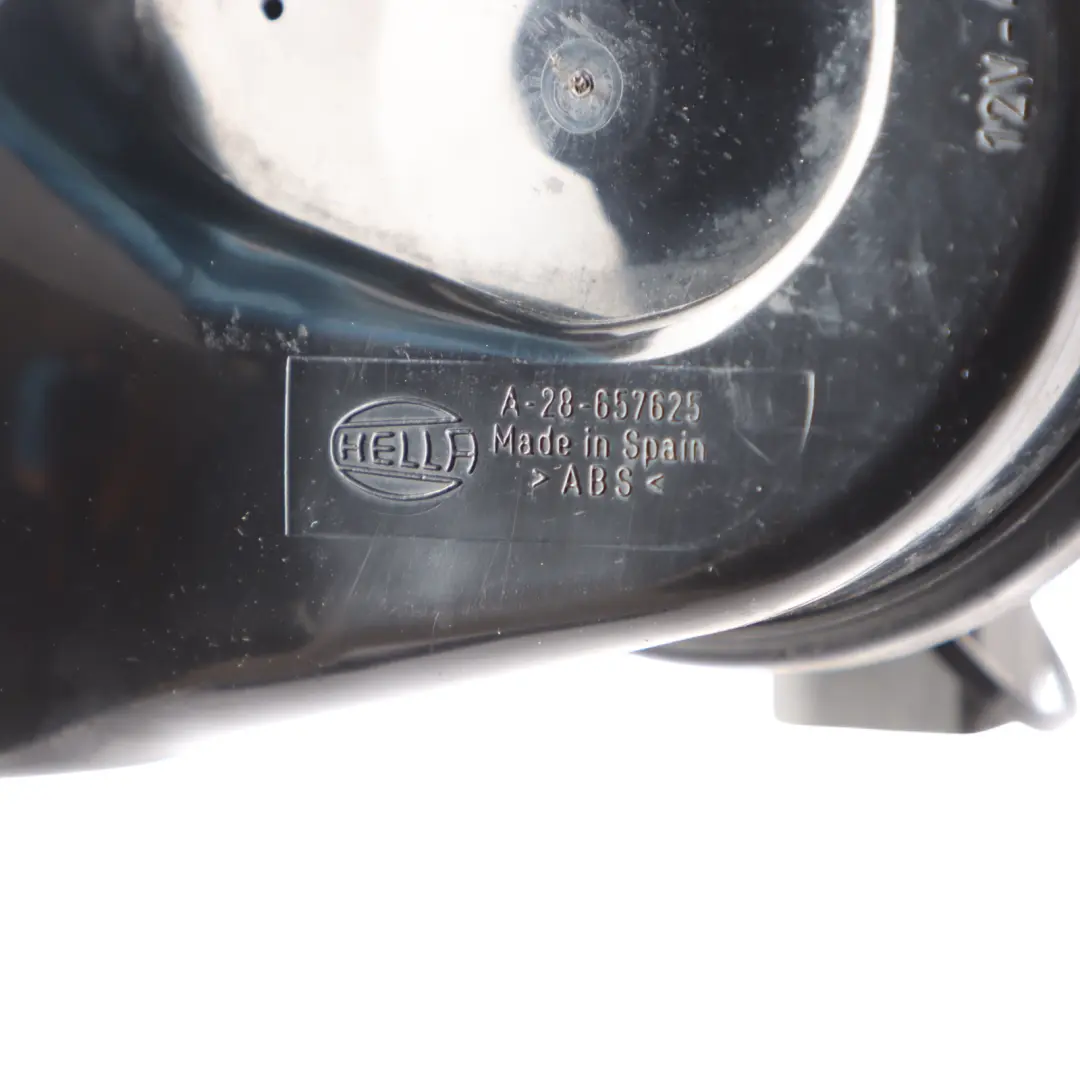 Front Low Tone Horn Fanfare Siren Alarm Signal 8E0951221A to Audi A4 B7 with Part number 8E0951221E Audi A4 B7 Front Low Tone Horn Fanfare Siren Alarm Signal 8E0951221A - SKU 8E0951221E - Part number 8E0951221E