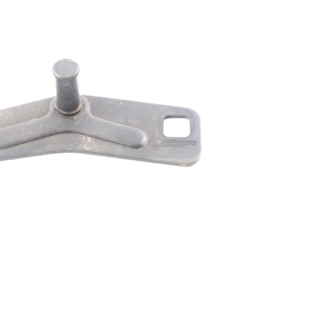 Trunk Boot Striker Locking Plate to Audi A4 S4 B6 8E Tailgate with Part number 8E5827507 Audi A4 S4 B6 8E Tailgate Trunk Boot Striker Locking Plate - SKU 8E5827507 - Part number 8E5827507