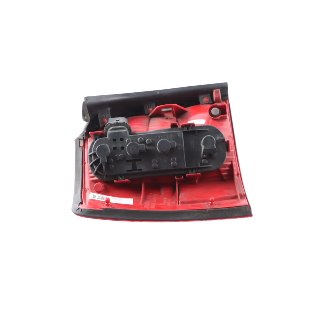 Audi A4 B6 Tail Light Lamp Rear Right O/S - SKU 8E9945096A - Part number 8E9945096A