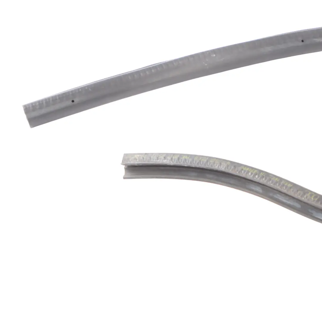 Audi TT 8J Front Hood Bonnet Strip Rubber Engine Gasket Seal - SKU 8J0823723B - Part number 8J0823723B
