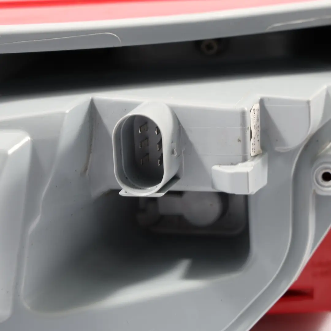 Audi TT 8J Rückleuchte Links Licht Kofferraum Klappe Heckklappe - SKU 8J0945095B-1 - Teilenummer 8J0945095B