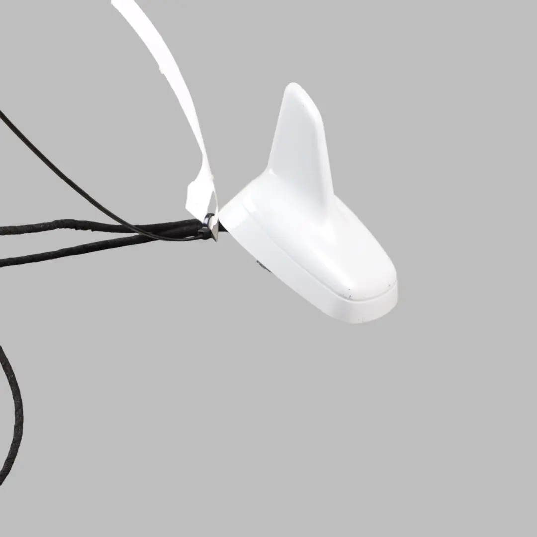Antenna Aerial Roof Top Shark Glacier White Pearl - S9R to Audi TT 8J with Part number 8J8035503F Audi TT 8J Antenna Aerial Roof Top Shark Glacier White Pearl - S9R - SKU 8J8035503F-MGW - Part number 8J8035503F