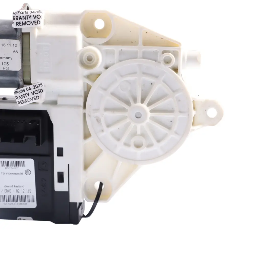 Moteur Lève Vitre Avant Porte Passager Côté Gauche pour Audi TT 8J à propos du numéro de pièce 8J8959802B Audi TT 8J Moteur Lève Vitre Avant Porte Passager Côté Gauche - SKU 8J8959802B - Numéro de pièce 8J8959802B