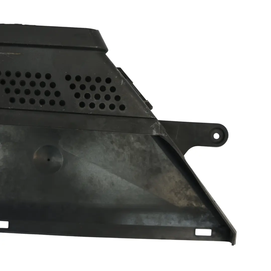 Audi A5 8T Guide Conduit Admission Air Échangeur Intermédiaire - SKU 8K0129618J - Numéro de pièce 8K0129618J