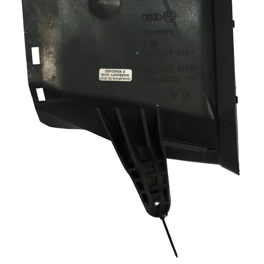 Audi A5 8T Guide Conduit Admission Air Échangeur Intermédiaire - SKU 8K0129618J - Numéro de pièce 8K0129618J