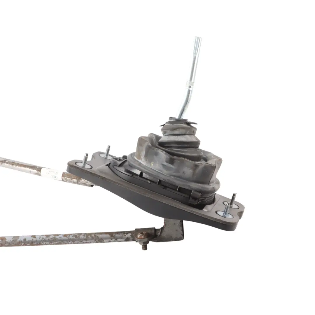 Cambio Marchas Selector Enlace Caja Cambios Manual para Audi A4 B8 A5 8T con número de pieza 8K0711025K Audi A4 B8 A5 8T Cambio Marchas Selector Enlace Caja Cambios Manual - SKU 8K0711025K - Número de pieza 8K0711025K