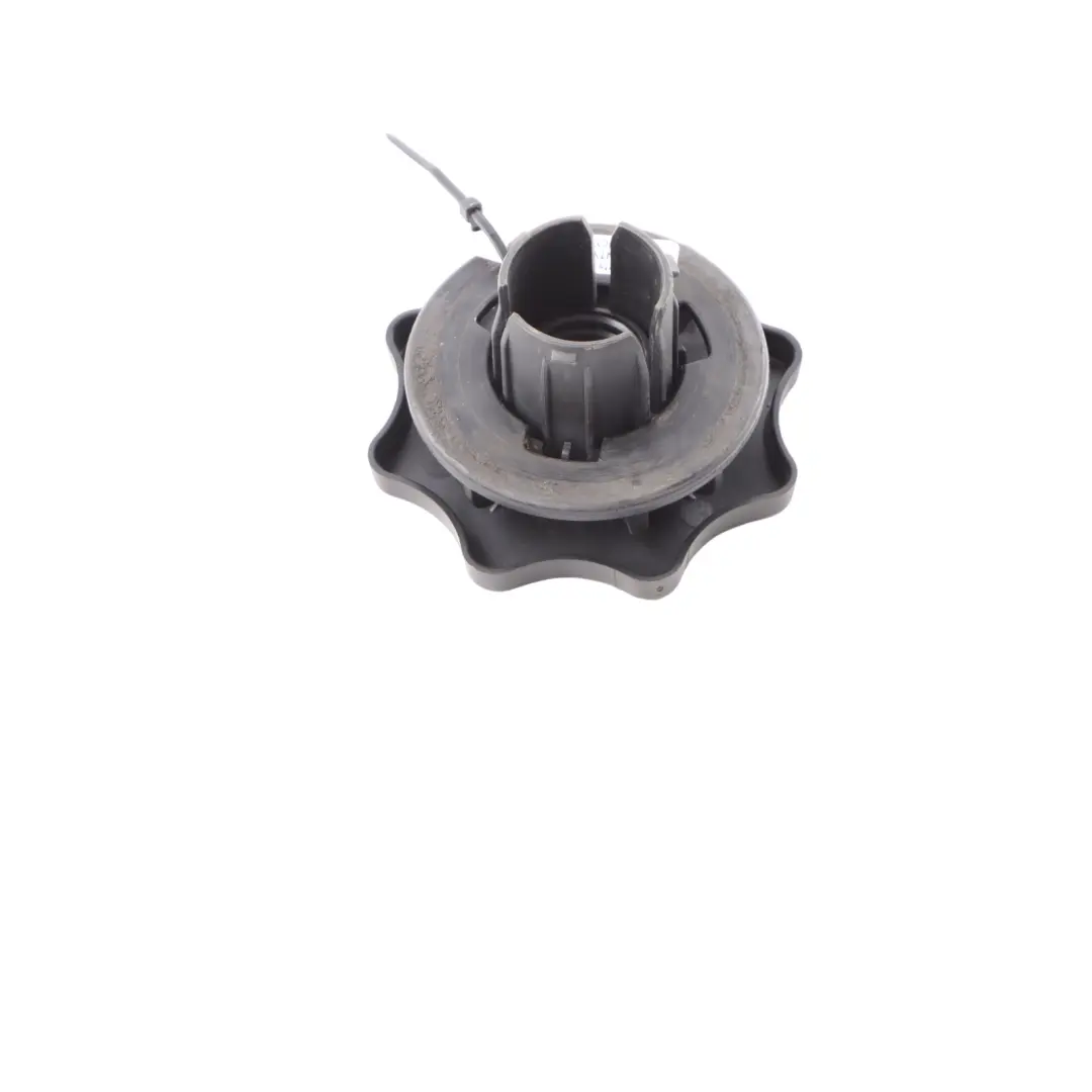 Mocowanie Śruba Koła Zapasowego do Audi A4 B8 A5 8T o numerze 8K0803899 Audi A4 B8 A5 8T Mocowanie Śruba Koła Zapasowego - SKU 8K0803899 - Numer Części 8K0803899