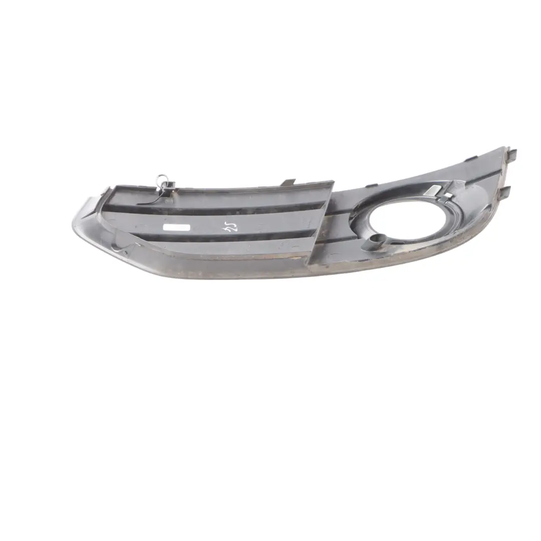 Front Bumper Fog Light Lamp Grille Trim Panel Right O/S to Audi A4 B8 with Part number 8K0807682H Audi A4 B8 Front Bumper Fog Light Lamp Grille Trim Panel Right O/S - SKU 8K0807682H - Part number 8K0807682H