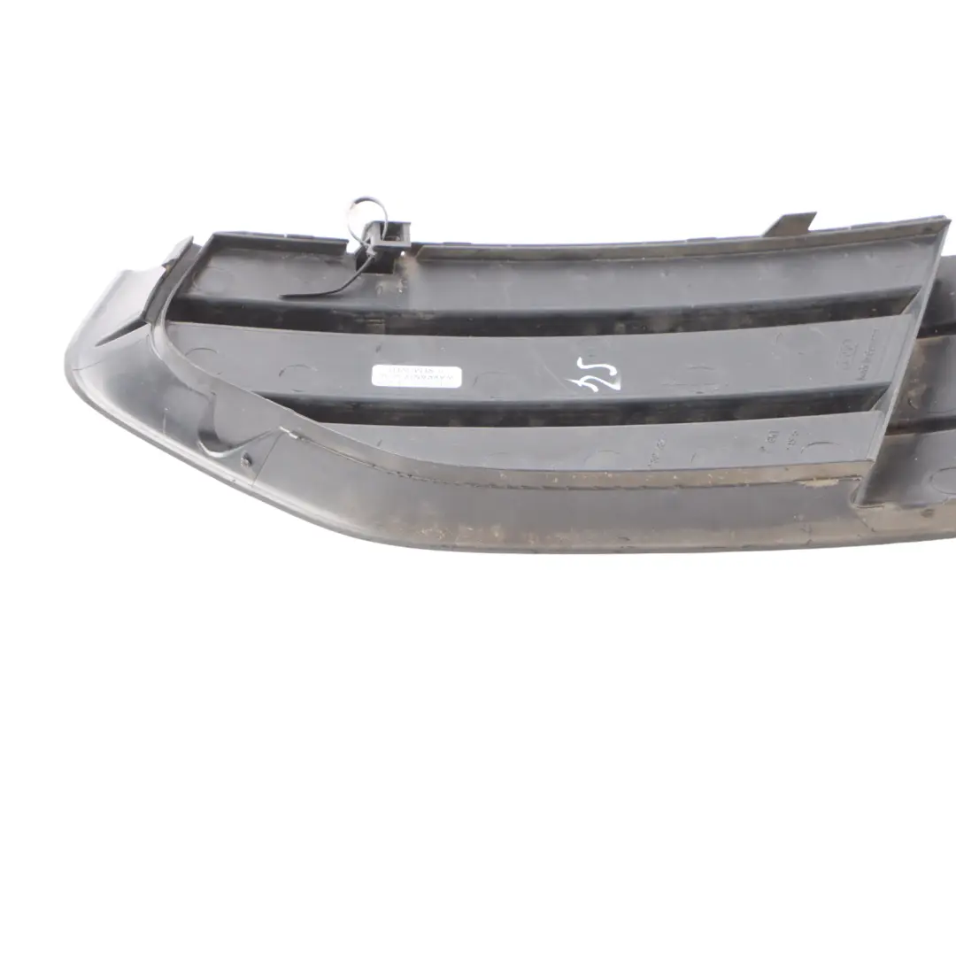 Front Bumper Fog Light Lamp Grille Trim Panel Right O/S to Audi A4 B8 with Part number 8K0807682H Audi A4 B8 Front Bumper Fog Light Lamp Grille Trim Panel Right O/S - SKU 8K0807682H - Part number 8K0807682H