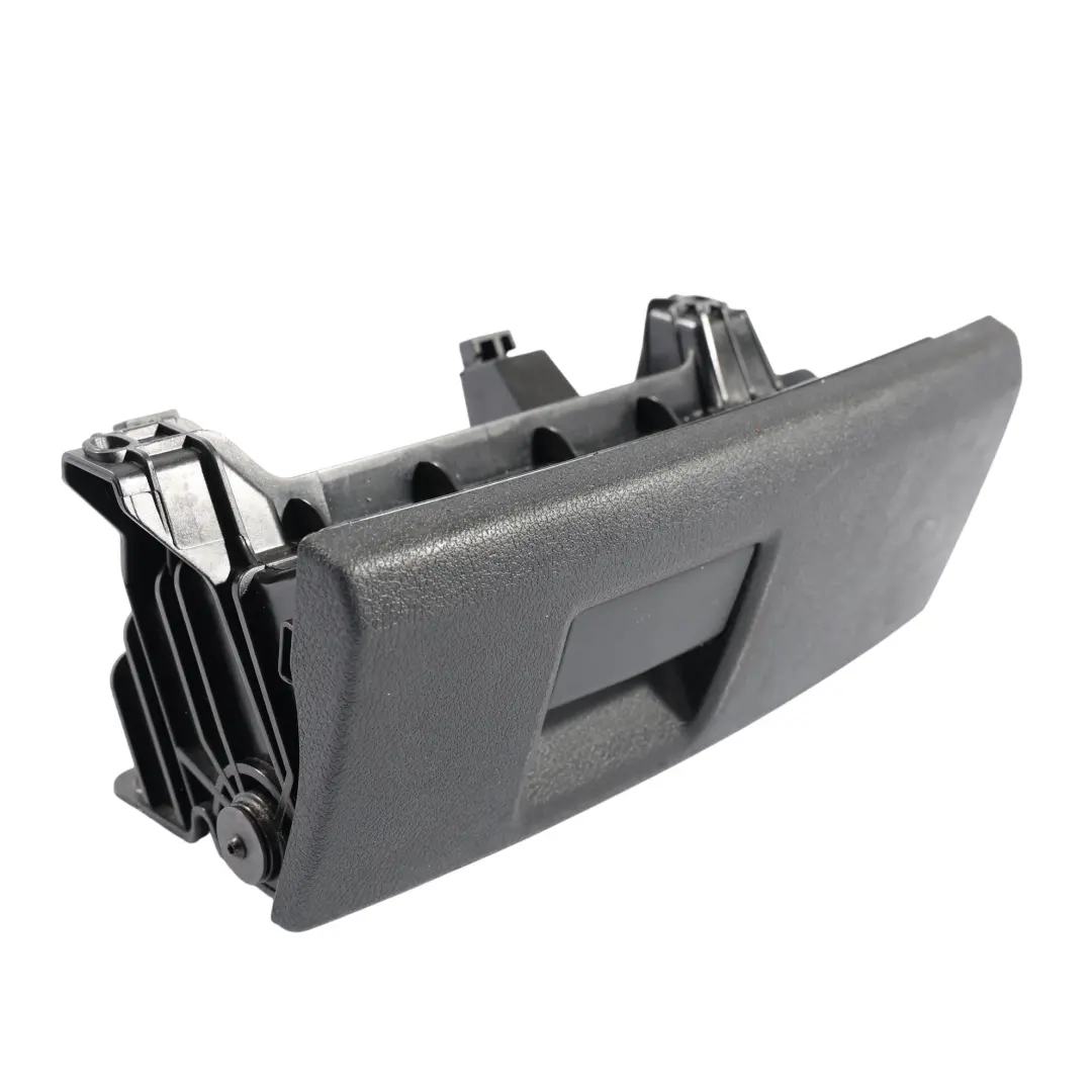 Audi A4 B8 Asiento Delantero Compartimento Debajo Bandeja Izquierda 8K0882601C - SKU 8K0882601B - Número de pieza 8K0882601B