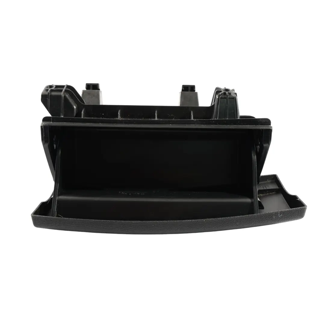 Audi A4 B8 Asiento Delantero Compartimento Debajo Bandeja Izquierda 8K0882601C - SKU 8K0882601B - Número de pieza 8K0882601B
