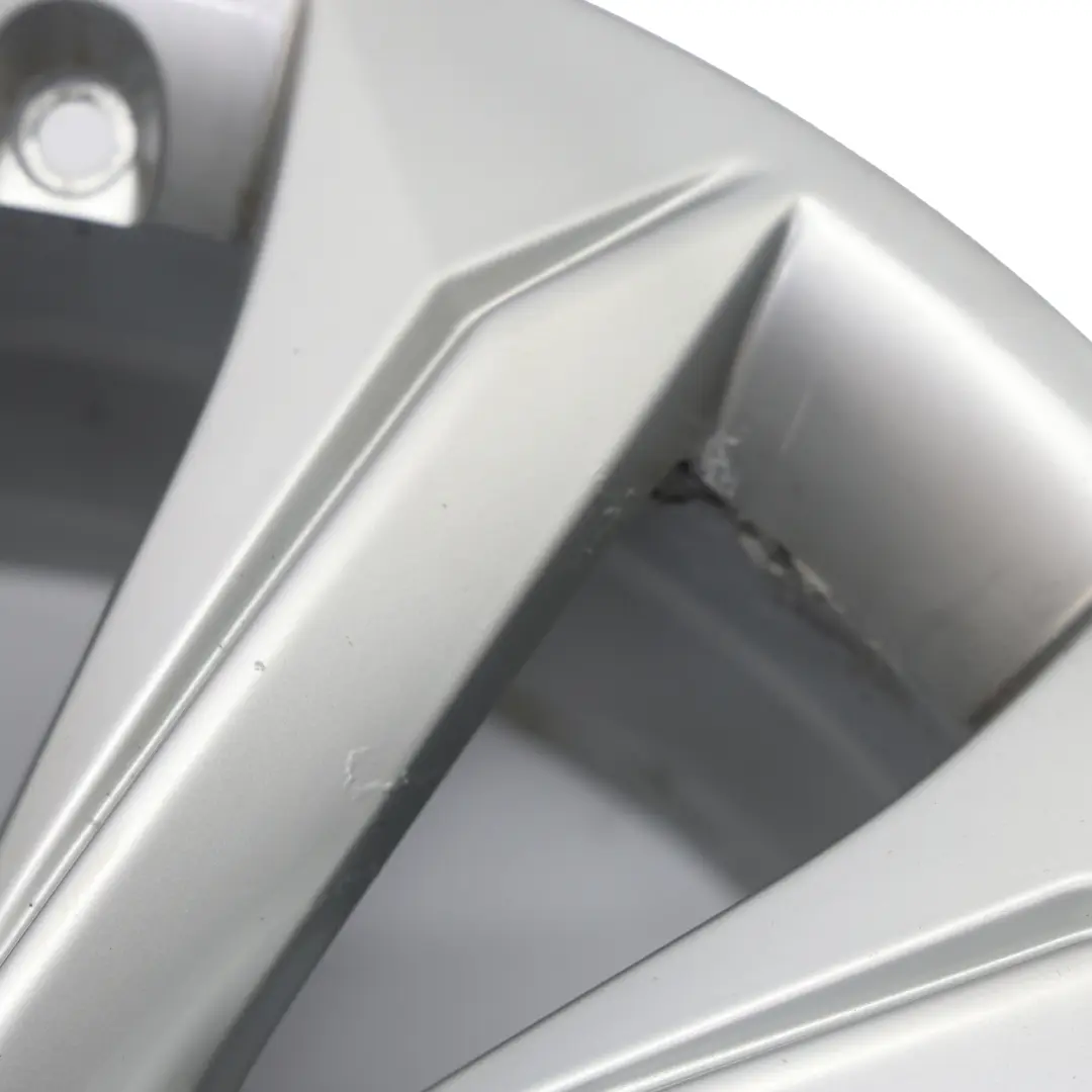 Audi A4 B8 8K Jante Alliage Argent 18" 8J ET:26 Multi Rayons - SKU 8K9601025A-2 - Numéro de pièce 8K9601025A