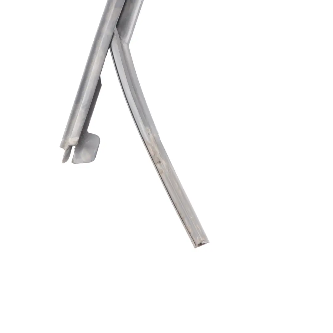 Joint D'Étanchéité De Guide Vitre Arrière Droite pour Audi A4 B8 à propos du numéro de pièce 8K9839440G Audi A4 B8 Joint D'Étanchéité De Guide Vitre Arrière Droite - SKU 8K9839440G - Numéro de pièce 8K9839440G