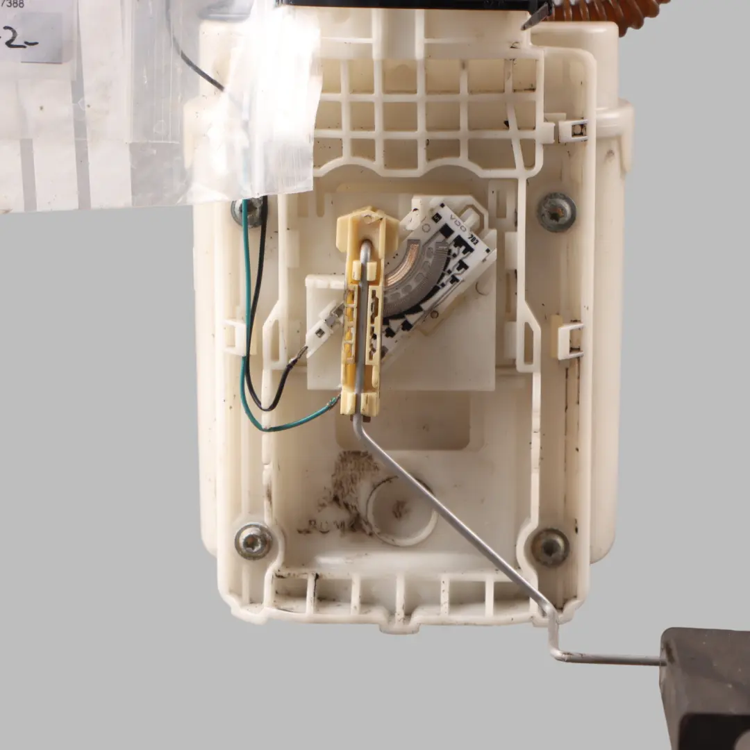 Pump Audi TT 8N 1.8 Petrol In Tank Fuel Sender Unit to Fuel with Part number 8L0919051N Fuel Pump Audi TT 8N 1.8 Petrol In Tank Fuel Sender Unit - SKU 8L0919051N - Part number 8L0919051N