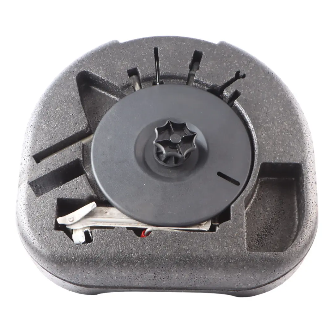  Tool Kit Set Audi TT 8N Emergency Car Jack Spare Wheel Lifter 8J0011031C - SKU 8N0012109J - Part number 8N0012109J