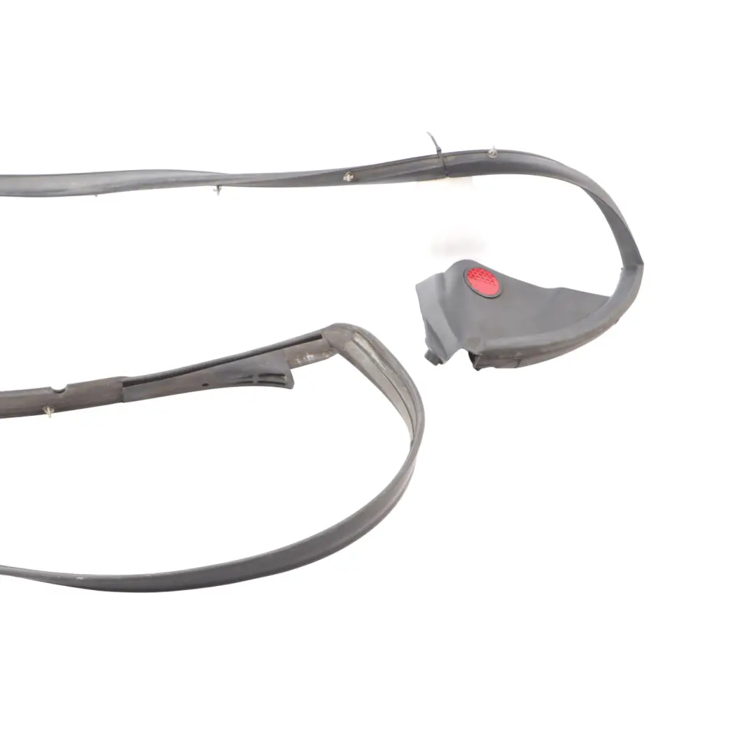 Mk1 8N Coupe Joint De Coin De Porte Arrière Gauche pour Audi TT à propos du numéro de pièce 8N0837777F Audi TT Mk1 8N Coupe Joint De Coin De Porte Arrière Gauche - SKU 8N0837777F - Numéro de pièce 8N0837777F