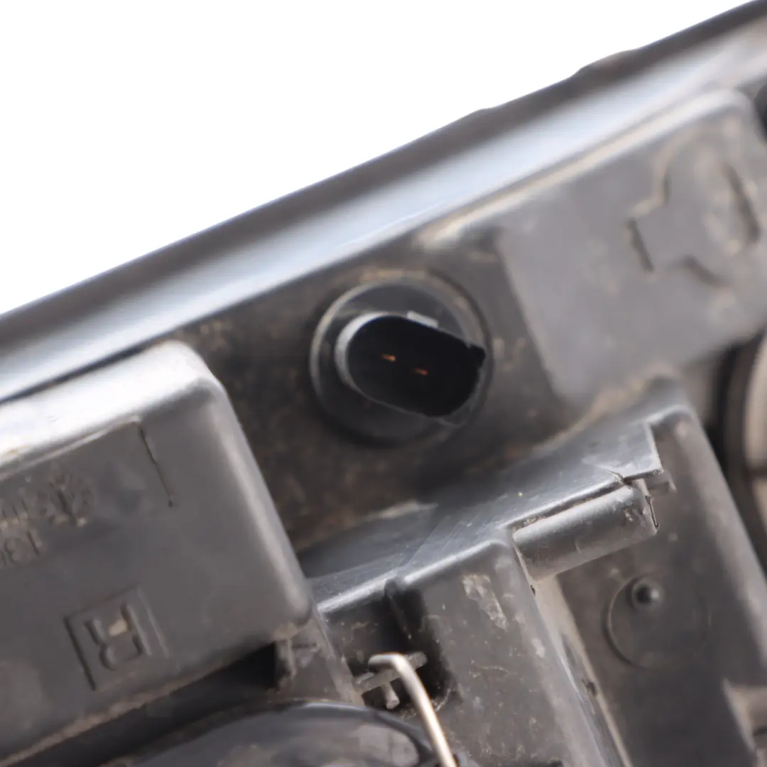 8N Front Lamp Headlight Halogen Right O/S to Audi TT with Part number 8N0941004BF Audi TT 8N Front Lamp Headlight Halogen Right O/S - SKU 8N0941004BF - Part number 8N0941004BF