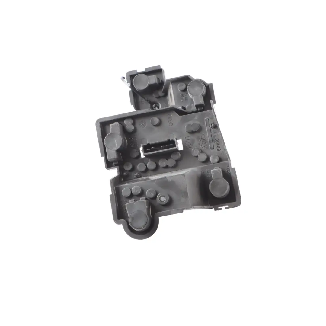 8N Mk1 Tail Light Bulb Holder Socket Bracket Right O/S to Audi TT with Part number 8N0945258 Audi TT 8N Mk1 Tail Light Bulb Holder Socket Bracket Right O/S - SKU 8N0945258 - Part number 8N0945258