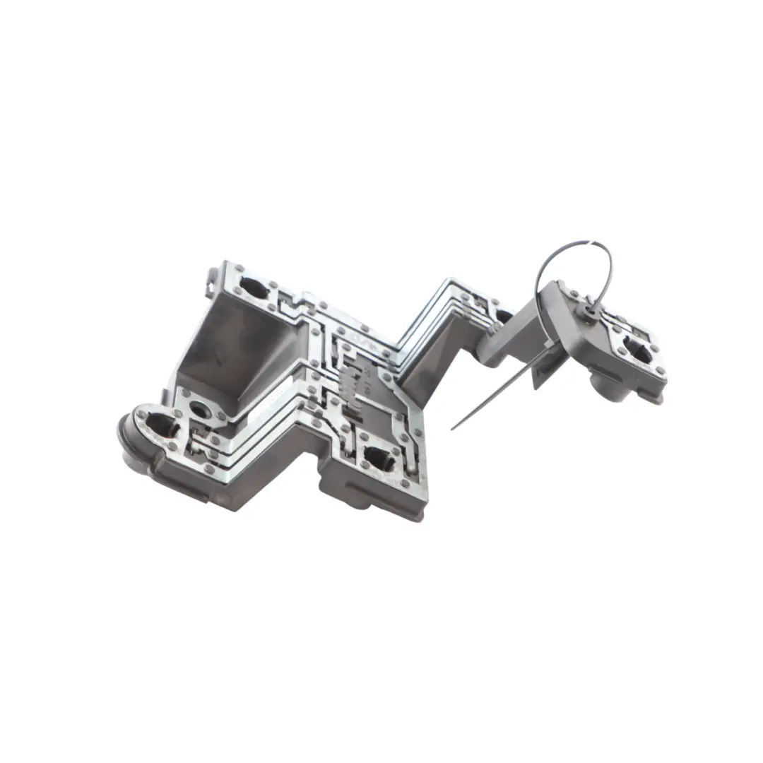 8N Mk1 Tail Light Bulb Holder Socket Bracket Right O/S to Audi TT with Part number 8N0945258 Audi TT 8N Mk1 Tail Light Bulb Holder Socket Bracket Right O/S - SKU 8N0945258 - Part number 8N0945258