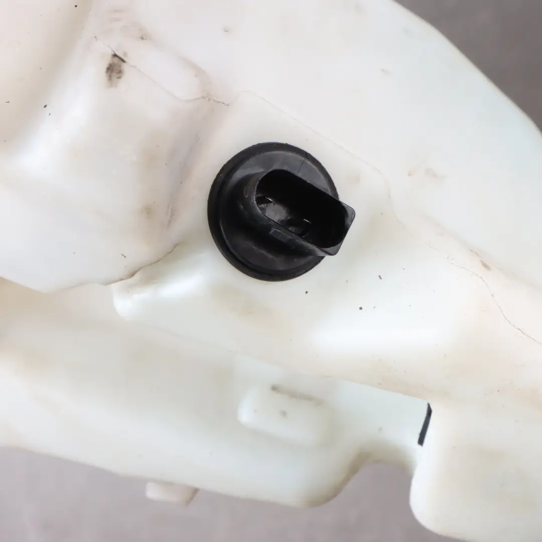 Windscreen Washer Tank Audi TT 8N Cleaning Fluid Bottle Reservoir to with Part number 8N0955453A Windscreen Washer Tank Audi TT 8N Cleaning Fluid Bottle Reservoir - SKU 8N0955453A - Part number 8N0955453A