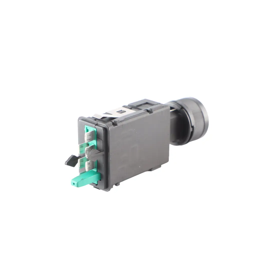 8N Interruptor De Calefacción Del Asiento Del Panel para Audi TT con número de pieza 8N0963563B Audi TT 8N Interruptor De Calefacción Del Asiento Del Panel - SKU 8N0963563B - Número de pieza 8N0963563B