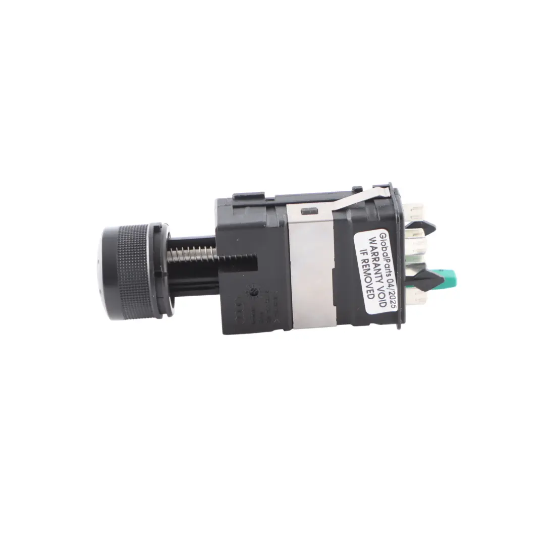 Audi TT 8N Interruptor De Calefacción Del Asiento Del Panel - SKU 8N0963563B - Número de pieza 8N0963563B