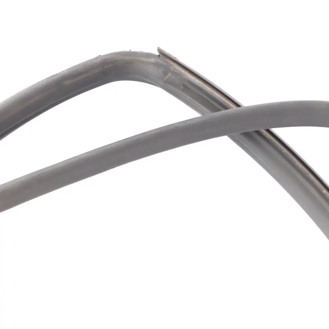 Mk1 8N Coupe Vordere Tür Innere Gummidichtung Dichtung Links für Audi TT mit Teilenummer 8N8831707F Audi TT Mk1 8N Coupe Vordere Tür Innere Gummidichtung Dichtung Links - SKU 8N8831707F - Teilenummer 8N8831707F