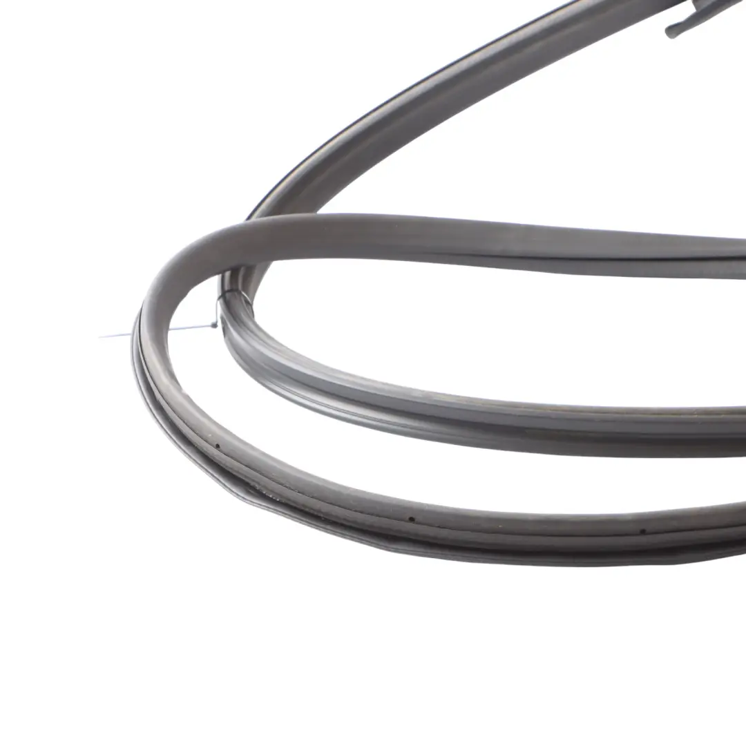 8N Porta Anteriore Guarnizione Gomma Destra Interno per Audi TT con numero di parte 8N8831708F Audi TT 8N Porta Anteriore Guarnizione Gomma Destra Interno - SKU 8N8831708F - Numero di parte 8N8831708F