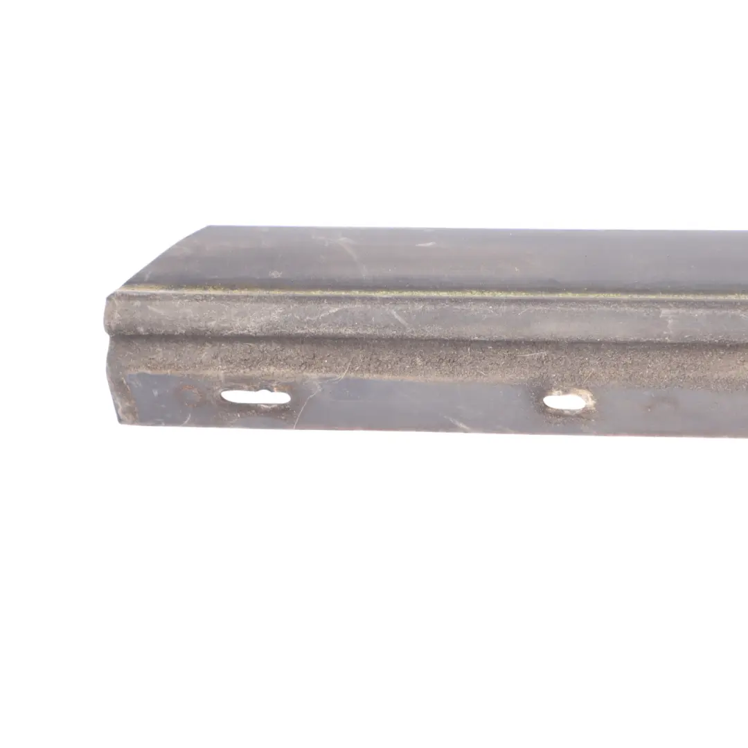 Mk1 8N Coupé Striscia Guarnizione Esterno Anteriore Sinistro per Audi TT con numero di parte 8N8837477A Audi TT Mk1 8N Coupé Striscia Guarnizione Esterno Anteriore Sinistro - SKU 8N8837477A - Numero di parte 8N8837477A