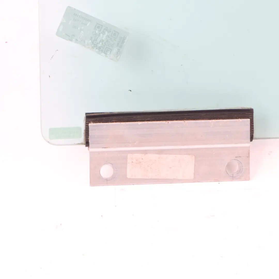 8N Mk1 Coupe Fenster Quartal Glas AS2 Vorne Rechts für Audi TT mit Teilenummer 8N8845114A Audi TT 8N Mk1 Coupe Fenster Quartal Glas AS2 Vorne Rechts - SKU 8N8845114A - Teilenummer 8N8845114A