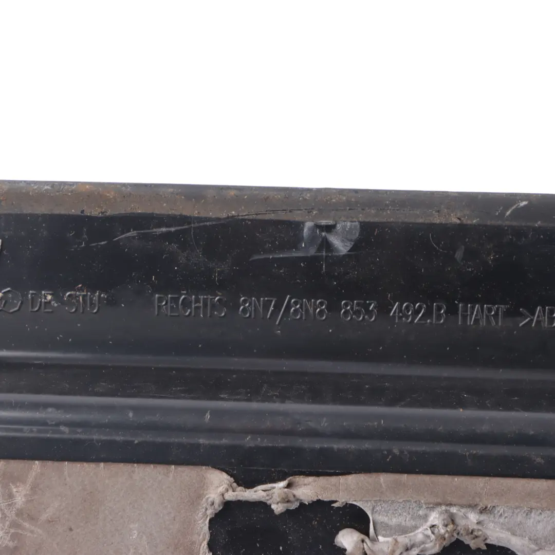 8N Mk1 Türeinstiegsleiste Abdeckung Panel Rechts für Audi TT mit Teilenummer 8N8853492B Audi TT 8N Mk1 Türeinstiegsleiste Abdeckung Panel Rechts - SKU 8N8853492B - Teilenummer 8N8853492B