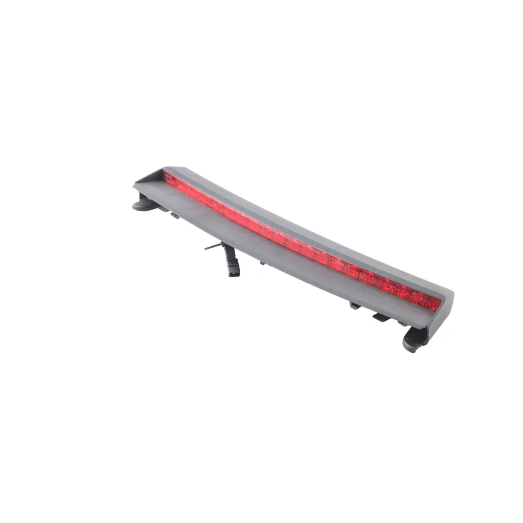 8N Luce Freno Posteriore Ausiliaria Terza Luce Stop per Audi TT con numero di parte 8N8945097A Audi TT 8N Luce Freno Posteriore Ausiliaria Terza Luce Stop - SKU 8N8945097A - Numero di parte 8N8945097A