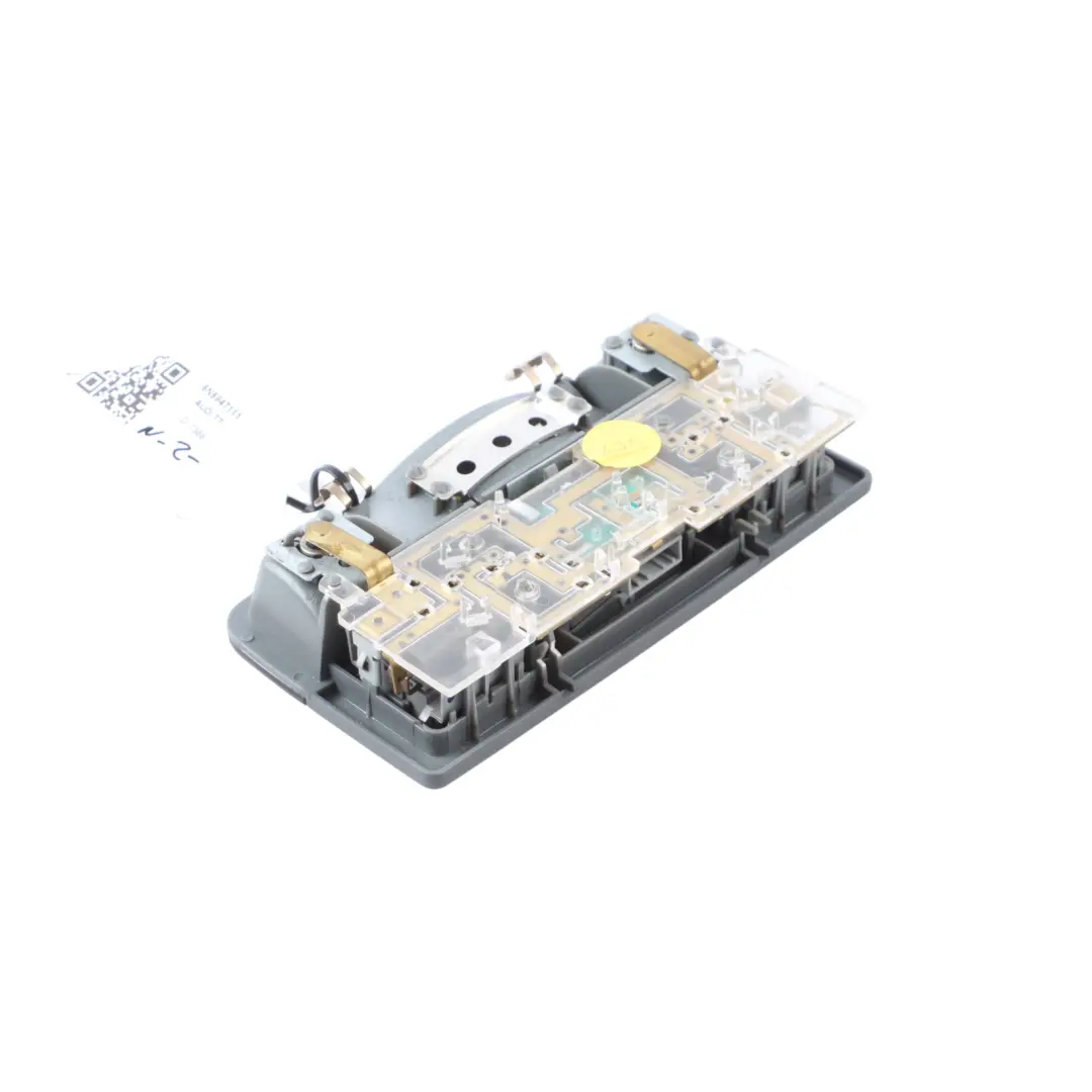 8N Lampka Oświetlenia Kabiny Wewnętrzna Szara do Audi TT o numerze 8N8947111 Audi TT 8N Lampka Oświetlenia Kabiny Wewnętrzna Szara - SKU 8N8947111 - Numer Części 8N8947111