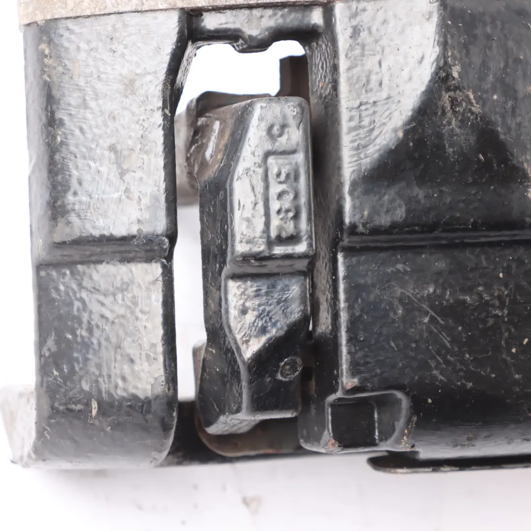 Front Brake Caliper Housing Carrier Right O/S Black to Audi A3 S3 8P with Part number 8P0615124A Audi A3 S3 8P Front Brake Caliper Housing Carrier Right O/S Black - SKU 8P0615124A-1 - Part number 8P0615124A