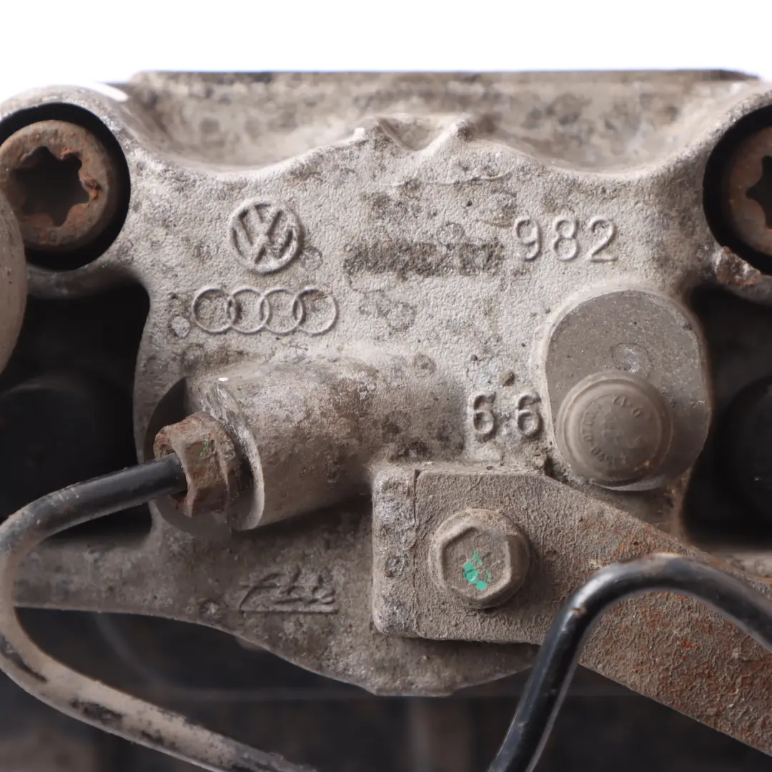 Audi A3 S3 8P Bremssattel Träger Gehäuse Vorne Rechts Schwarz - SKU 8P0615124A-1 - Teilenummer 8P0615124A