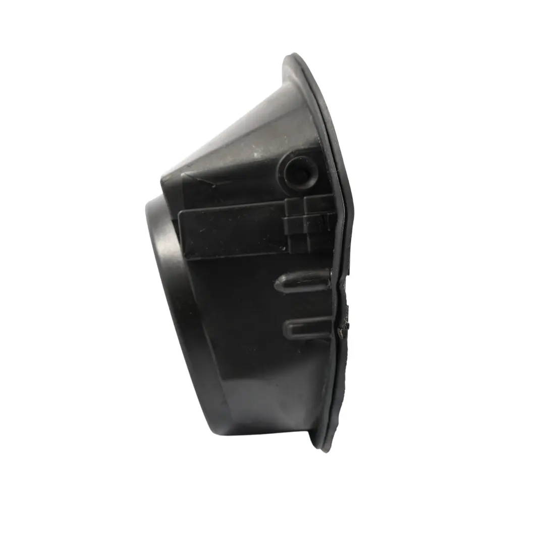 Audi A3 8P Boîtier Fixation Trappe Remplissage Carburant - SKU 8P0809999D - Numéro de pièce 8P0809999D
