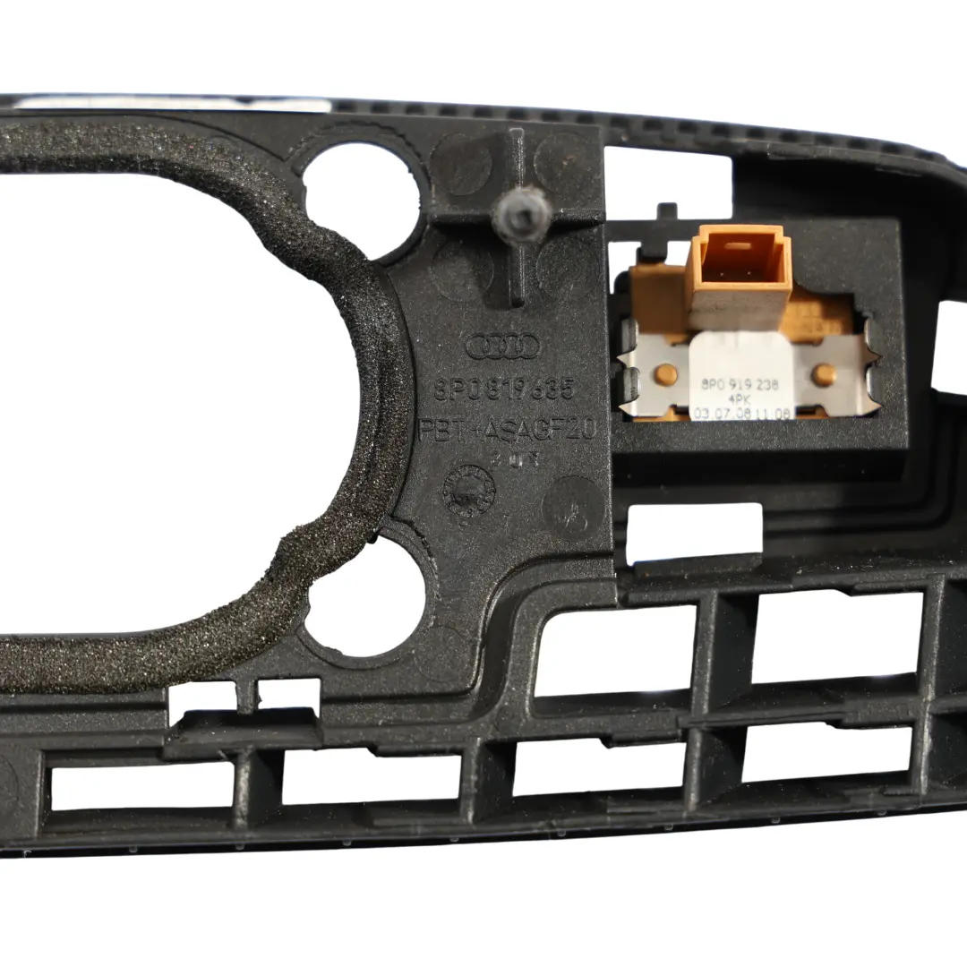 Audi A3 8P Cabrio Grille D'Aération Centrale Tableau Bord - SKU 8P0819635 - Numéro de pièce 8P0819635